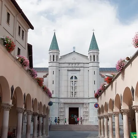 L'Oasi Di Zio Franco - Cascata Delle Marmore - Valnerina - Umbria Rosciano  Exterior photo